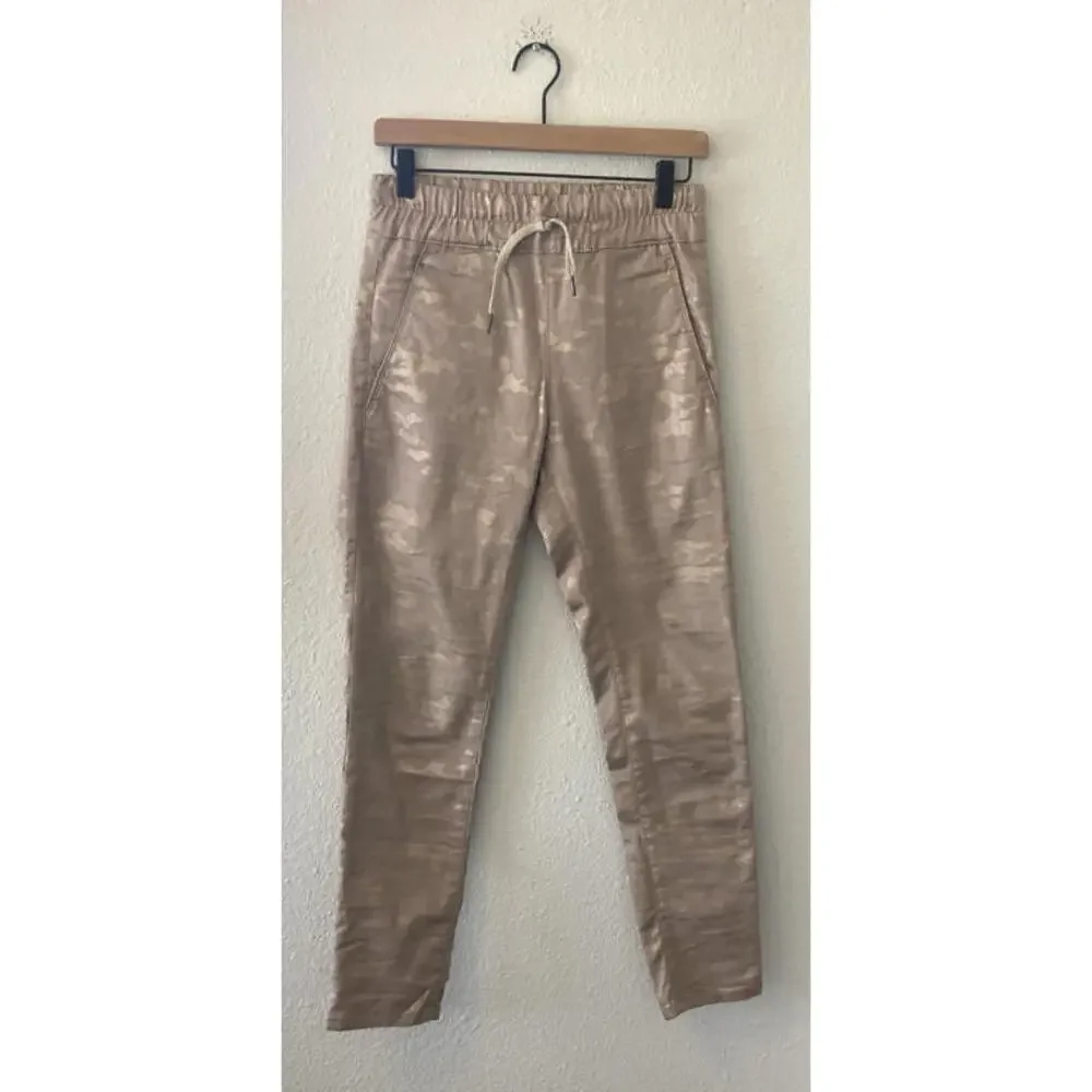 Bevy Flog Pants Size 25 Pull On Drawstring Camo Gold/Beige Shiny Metallic Chic - Picture 1 of 9